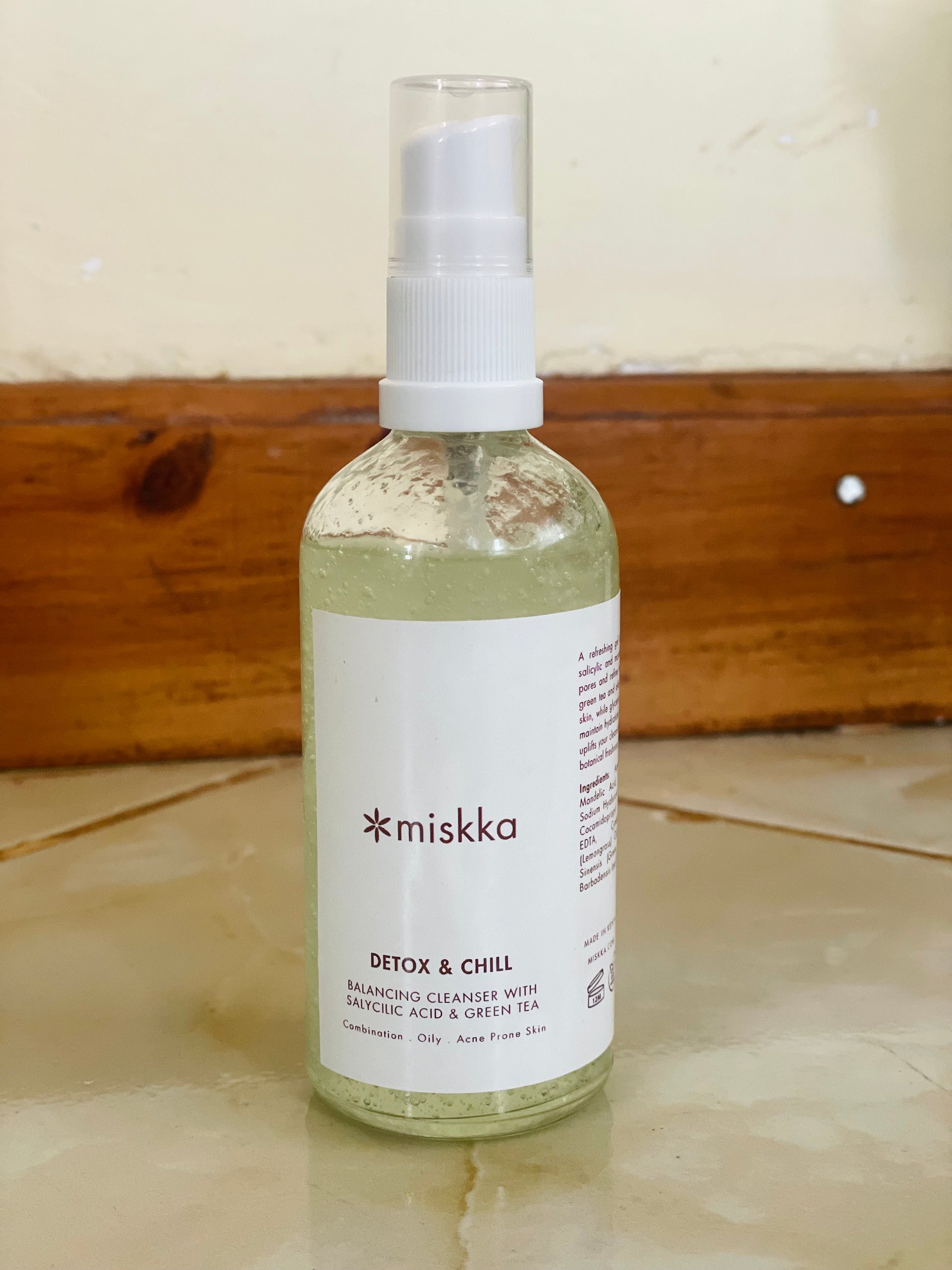 Detox & Chill : Balancing Salycilic + Green Tea Cleanser