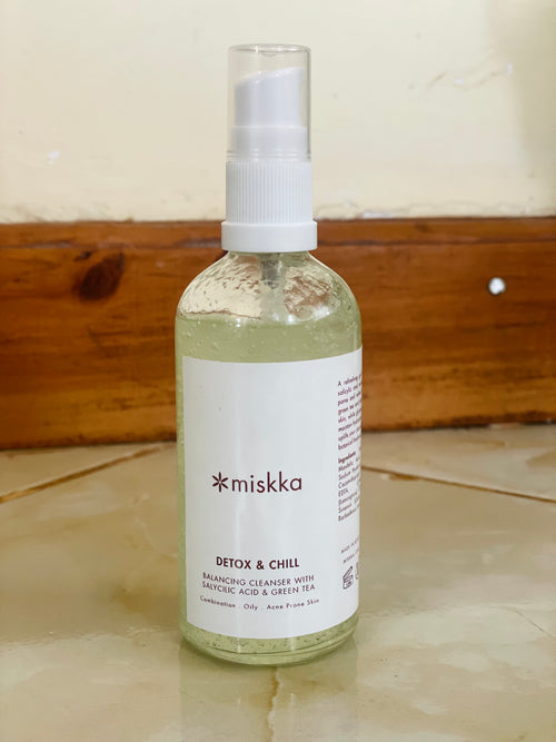 Detox & Chill : Balancing Salycilic + Green Tea Cleanser